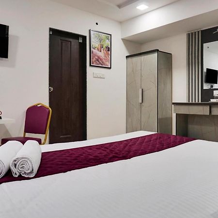 Hotel Orchard Park ปูเน่ ภายนอก รูปภาพ