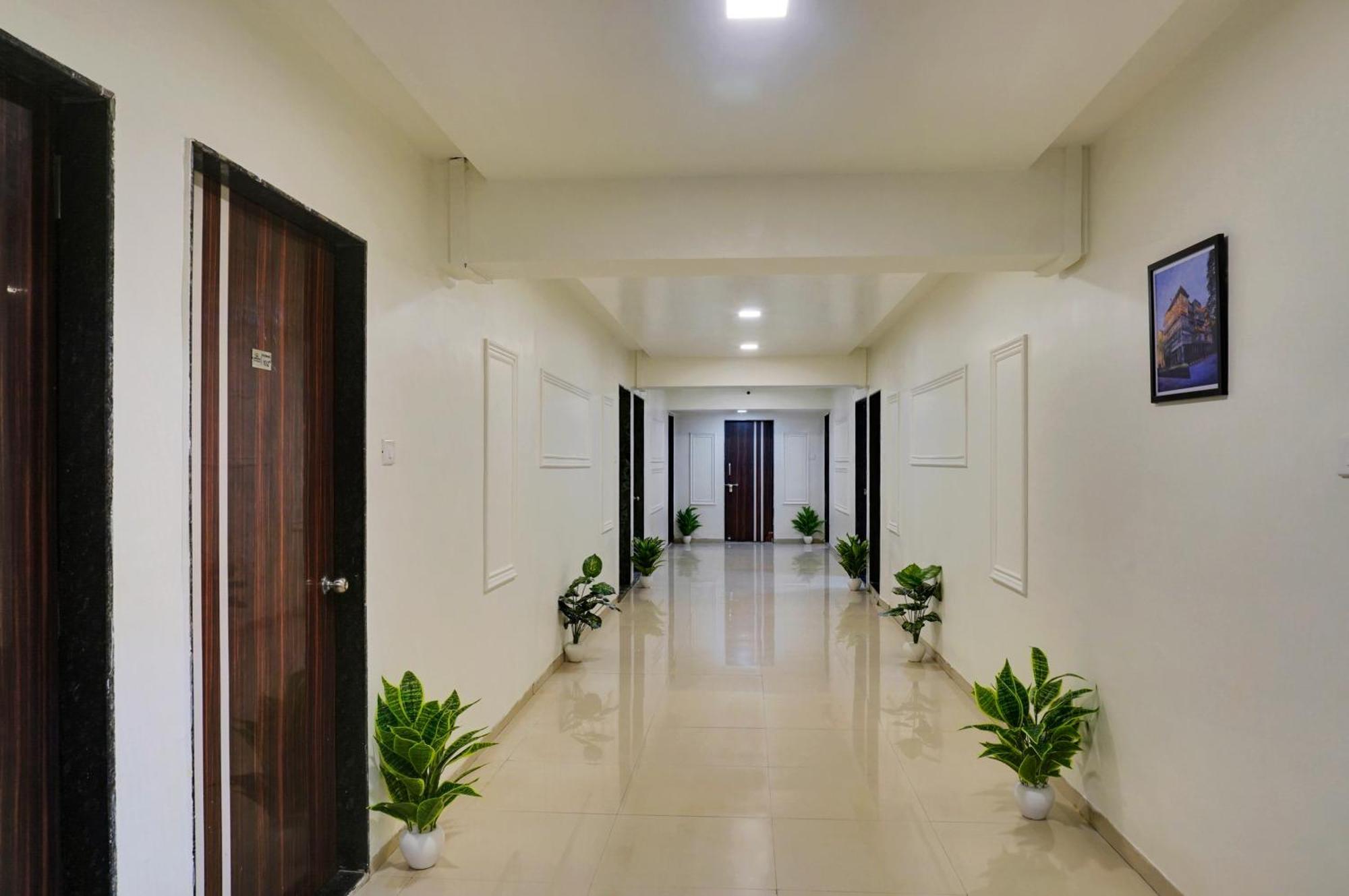 Hotel Orchard Park ปูเน่ ภายนอก รูปภาพ